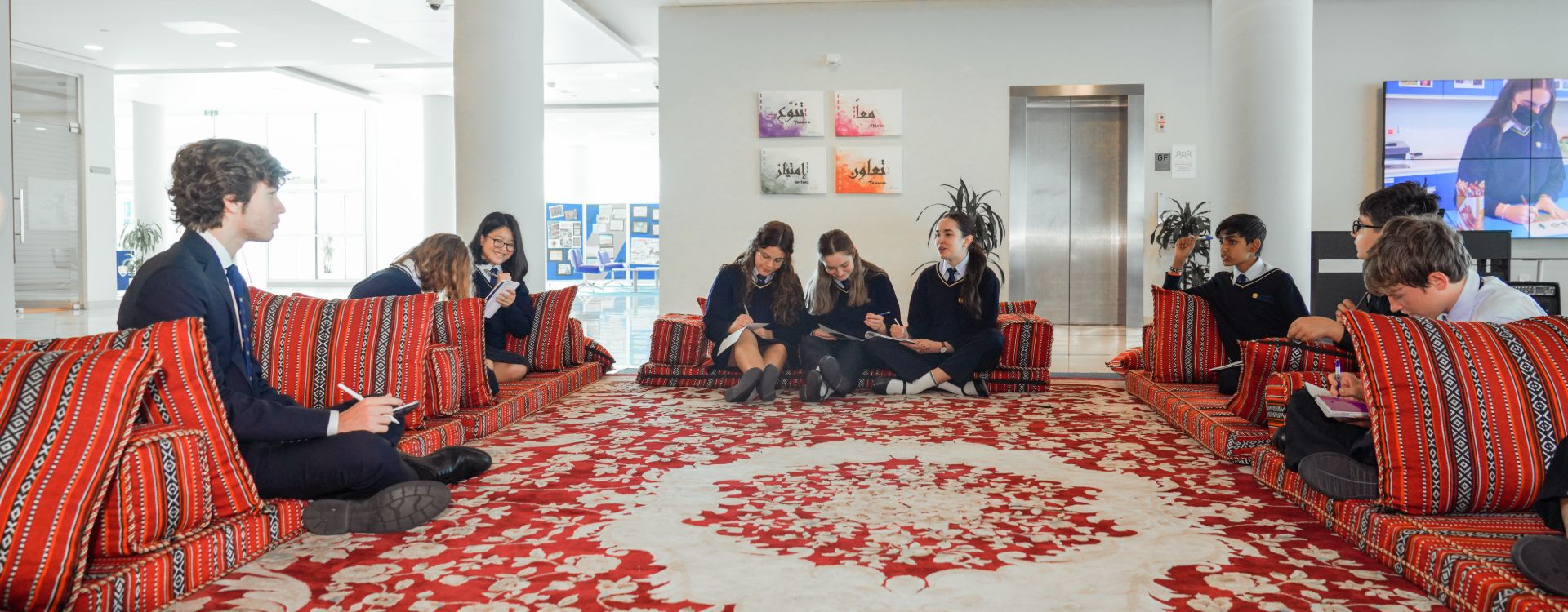 Wider Image Amity School Wider Image Amity School